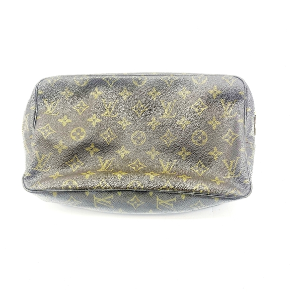 Louis Vuitton Cosmetic Bag - Picture 8 of 10